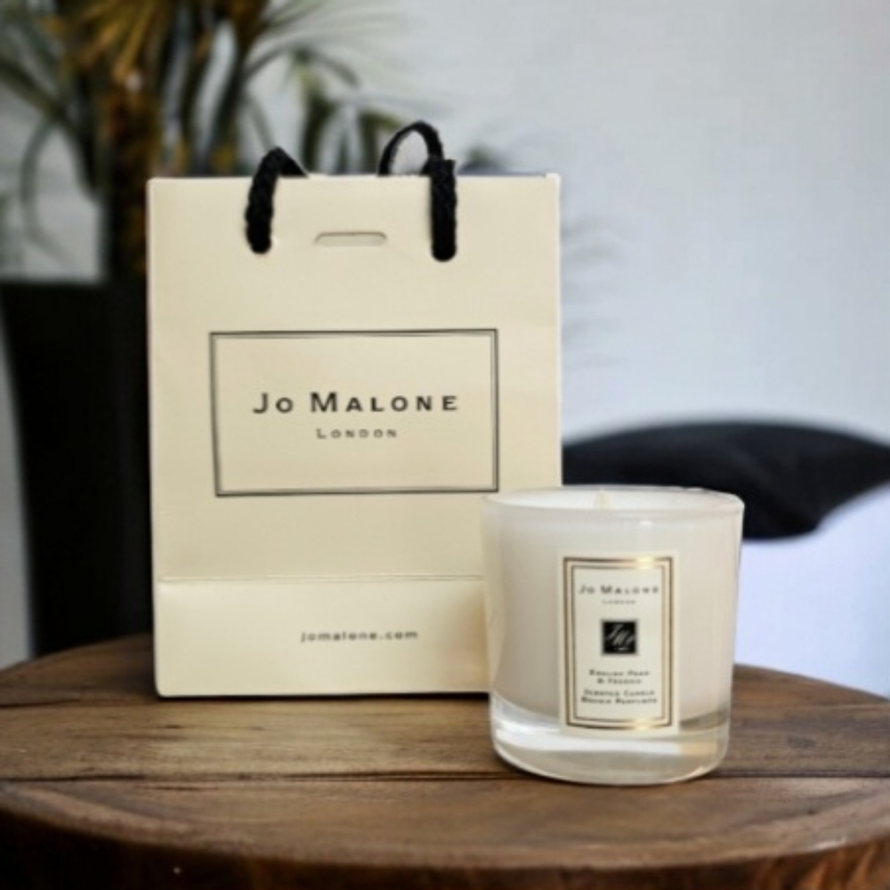 Jo Malone English Pear & Freesia Home Candle mini + Gift Bag